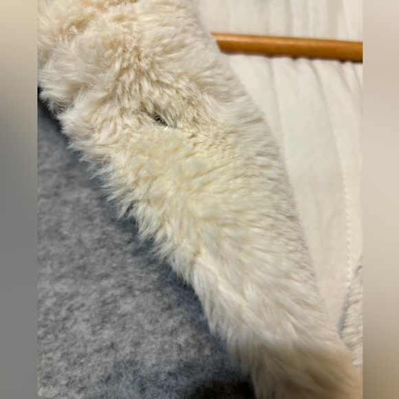 ZARA Wool Blend Hooded Sherpa Detail Coat - Picture 6 of 9